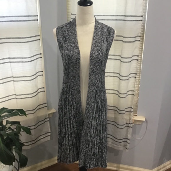 Chicos Women’s Size 1 Duster Length Cardigan Sleeveless Marled Gray Sweater - Picture 2 of 10